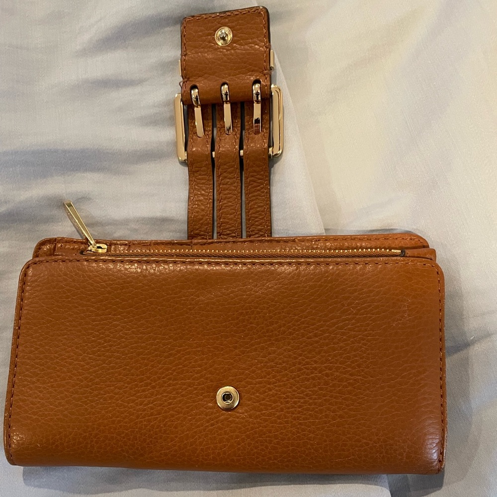 Beautiful authentic rich brown Michael Kors wallet-just used a few times - Picture 4 of 5